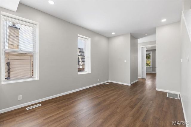 2336 Russell Boulevard, St Louis, MO 63104