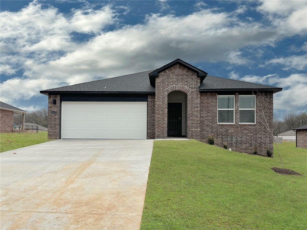 543 Oklahoma Street, Farmington, AR 72730