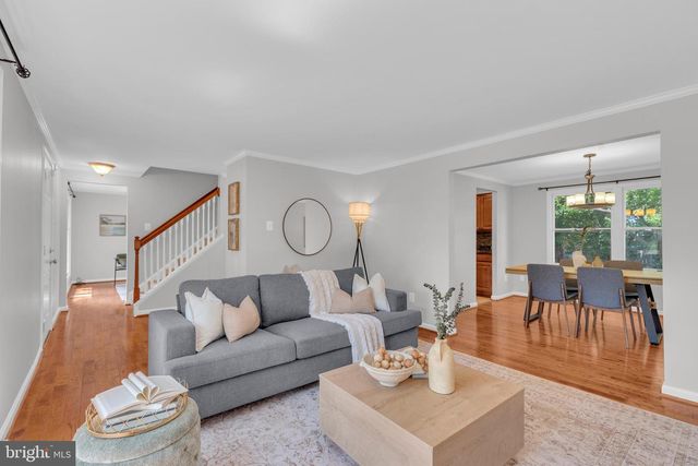 12620 HOLKEIN DR, Herndon, VA 20171