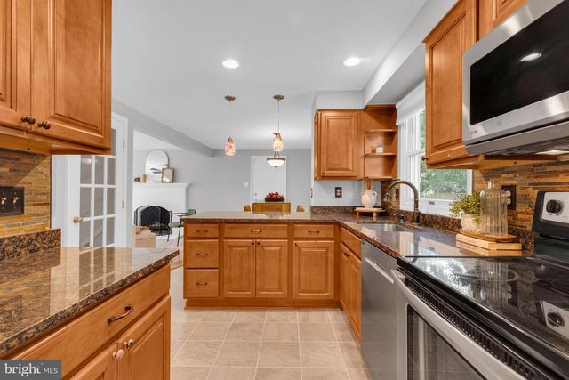 12620 HOLKEIN DR, Herndon, VA 20171