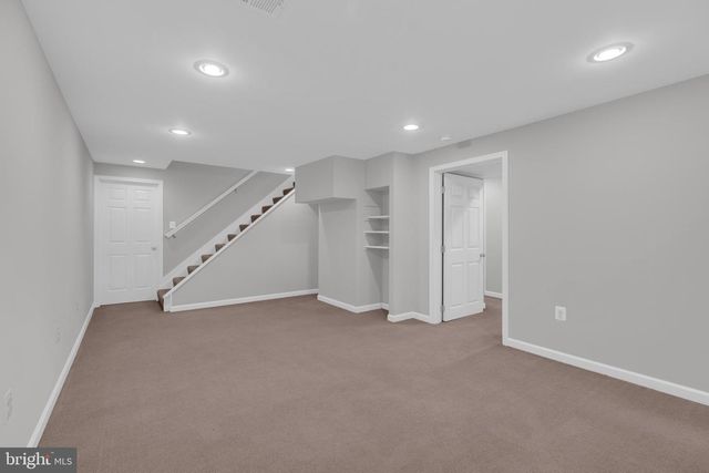 12620 HOLKEIN DR, Herndon, VA 20171