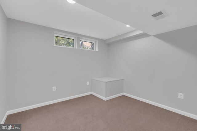 12620 HOLKEIN DR, Herndon, VA 20171