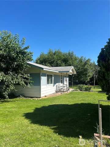 517 Juniper, Oroville, WA 98844