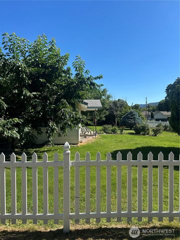 517 Juniper, Oroville, WA 98844