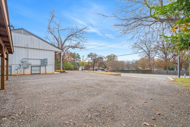 2422 Old Omen Road, Tyler, TX 75701