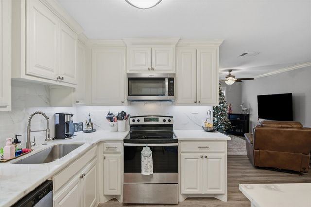 2422 Old Omen Road, Tyler, TX 75701