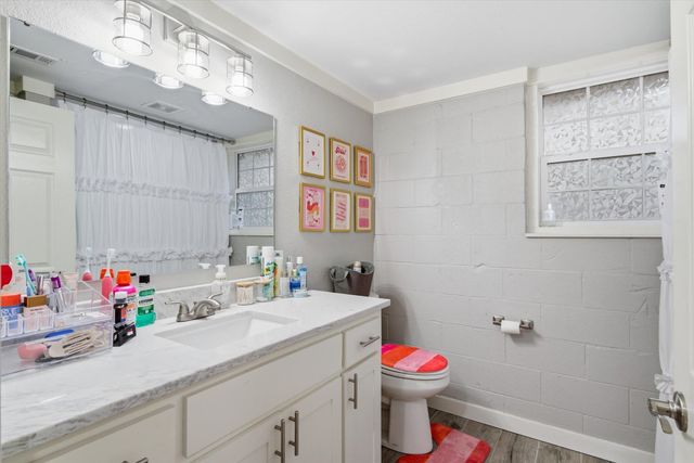 2422 Old Omen Road, Tyler, TX 75701