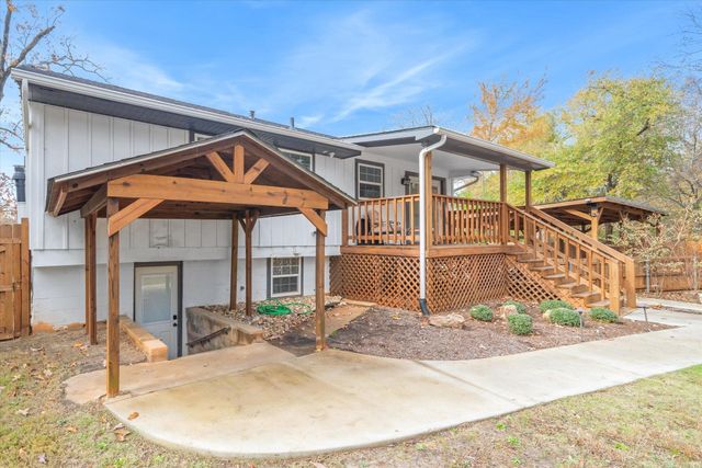 2422 Old Omen Road, Tyler, TX 75701