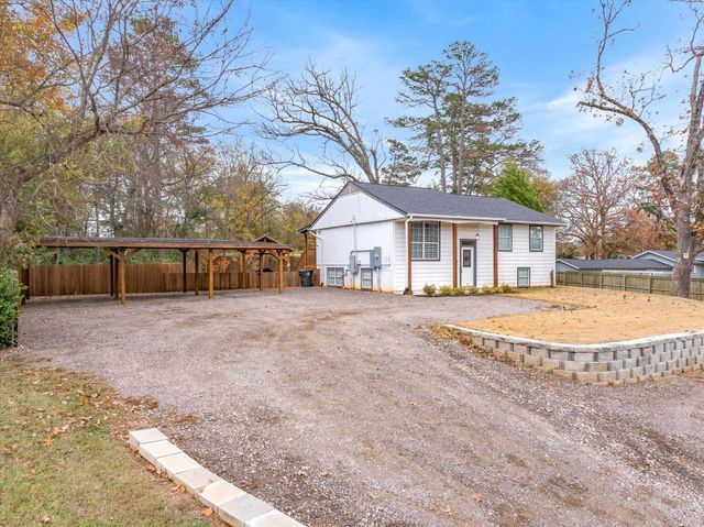 2422 Old Omen Road, Tyler, TX 75701