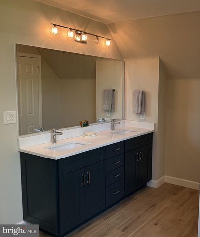2 FRANCES GREEN CT, Gaithersburg, MD 20878