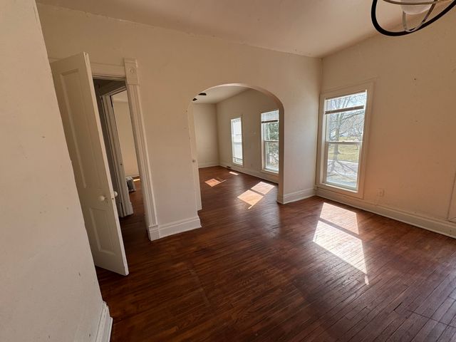 245 E Orleans Street E, Paxton, IL 60957