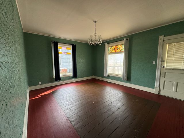 245 E Orleans Street E, Paxton, IL 60957