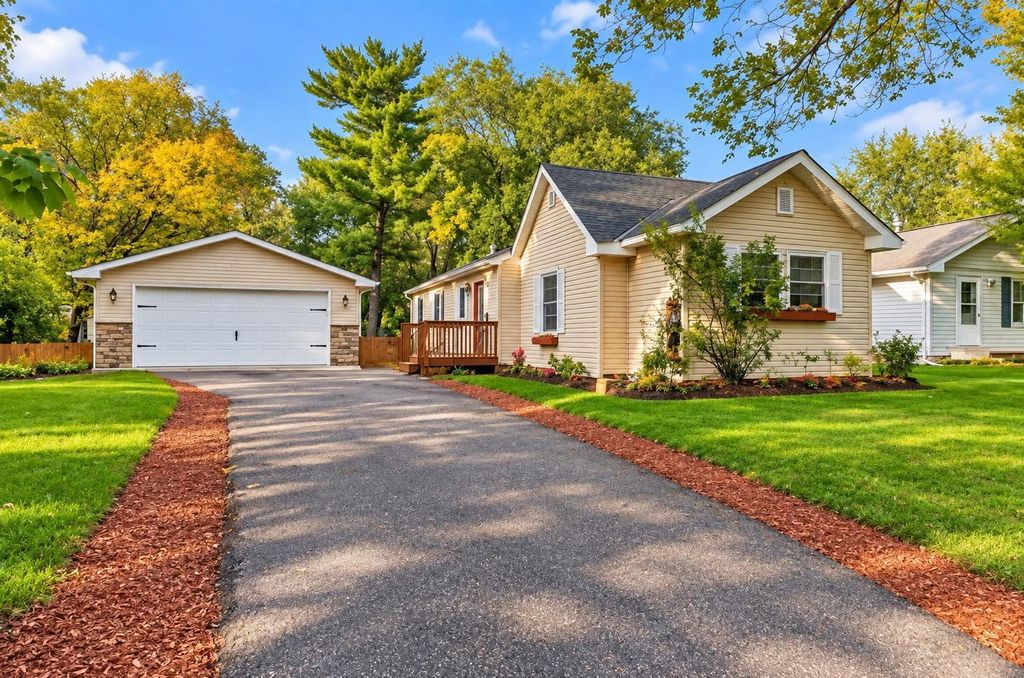 71 63 1/2 Way NE, Fridley, MN 55432 — exterior