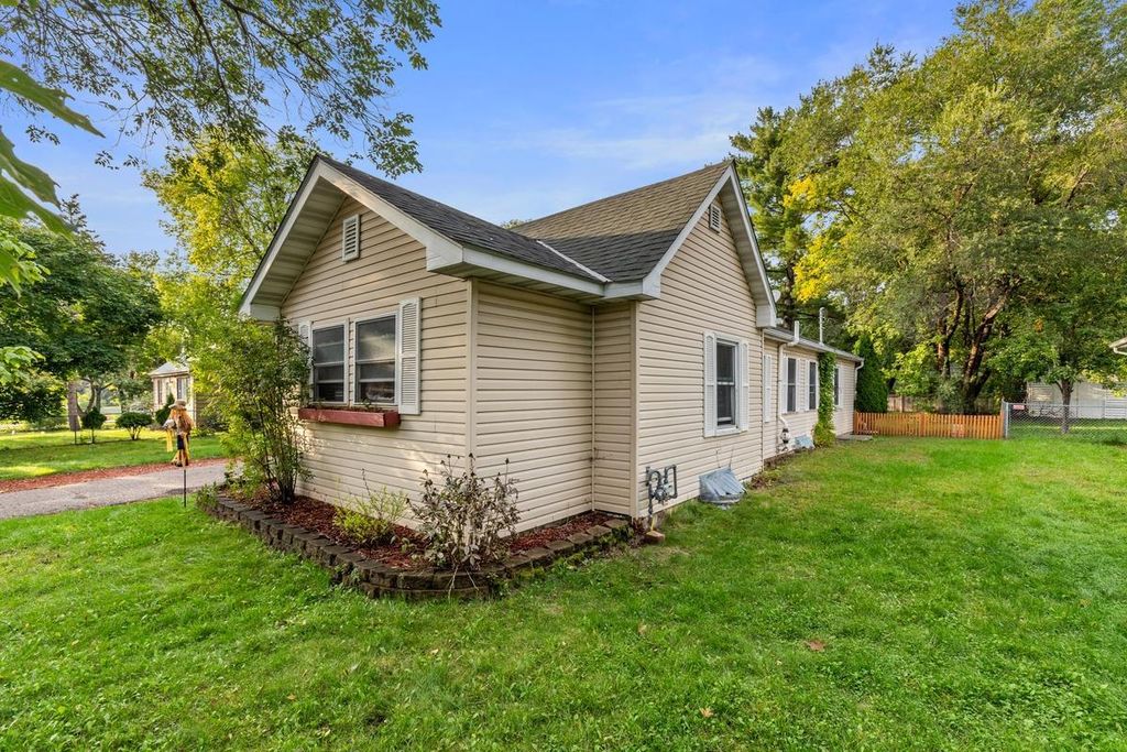 71 63 1/2 Way NE, Fridley, MN 55432 — photo 3