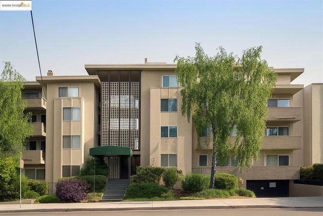 360 Vernon St 216, Oakland, CA 94610