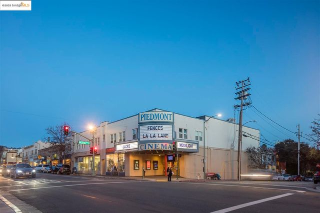 360 Vernon St 216, Oakland, CA 94610