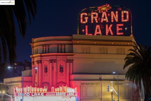 360 Vernon St 216, Oakland, CA 94610