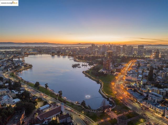 360 Vernon St 216, Oakland, CA 94610