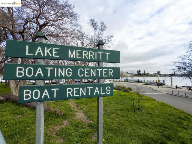 360 Vernon St 216, Oakland, CA 94610