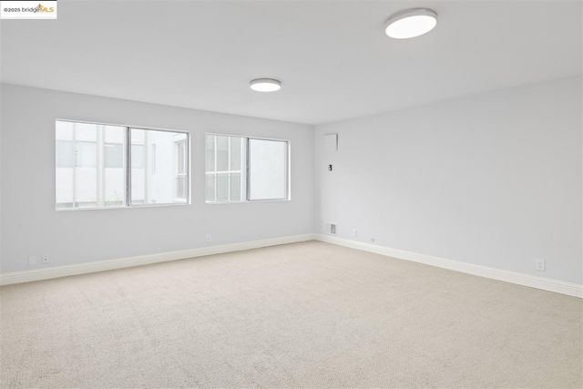 360 Vernon St 216, Oakland, CA 94610