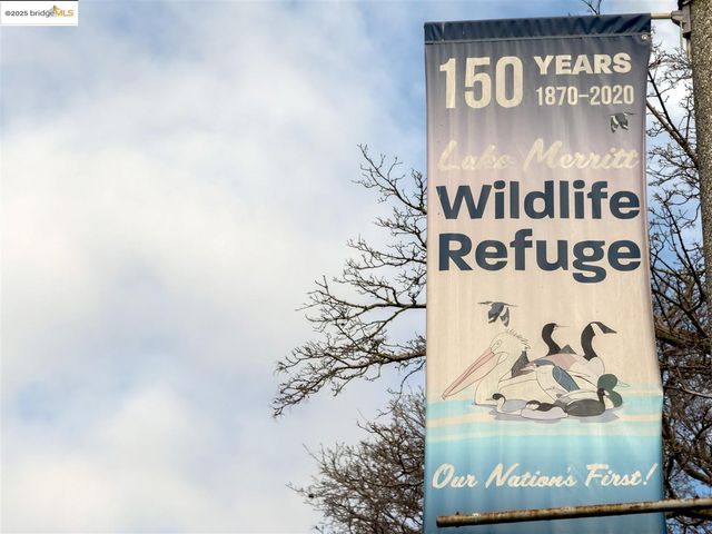 360 Vernon St 216, Oakland, CA 94610