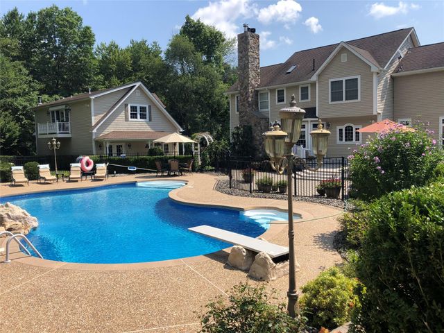 34 Satriano Court, Montgomery, NY 12549