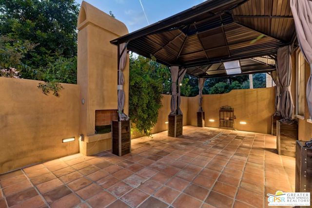 404 E Randolph Street, Glendale, CA 91207