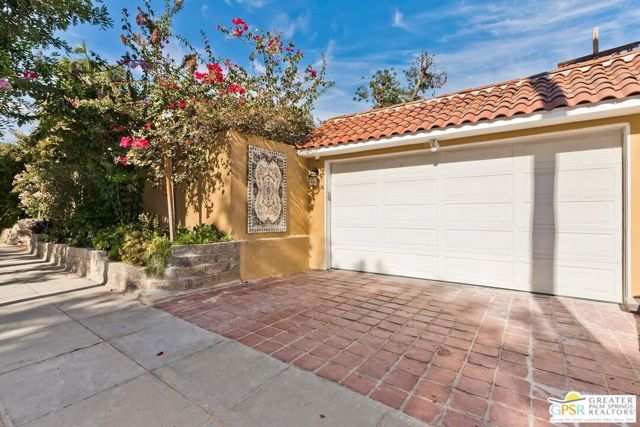 404 E Randolph Street, Glendale, CA 91207
