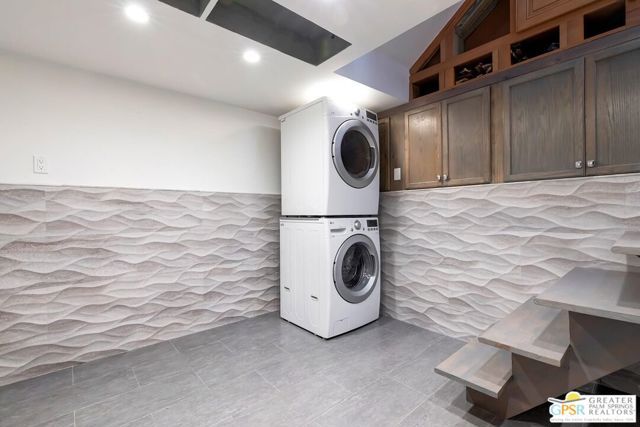 404 E Randolph Street, Glendale, CA 91207