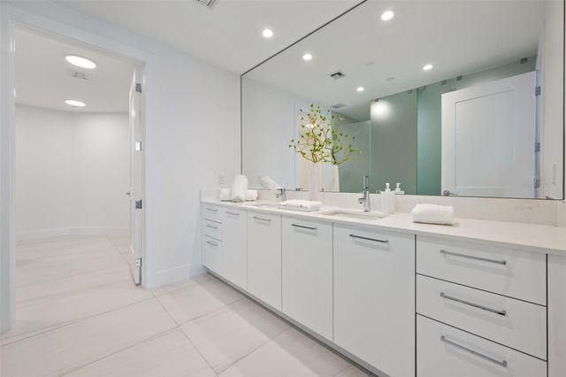 153 N Seabreeze Blvd 1105-S, Fort Lauderdale, FL 33304