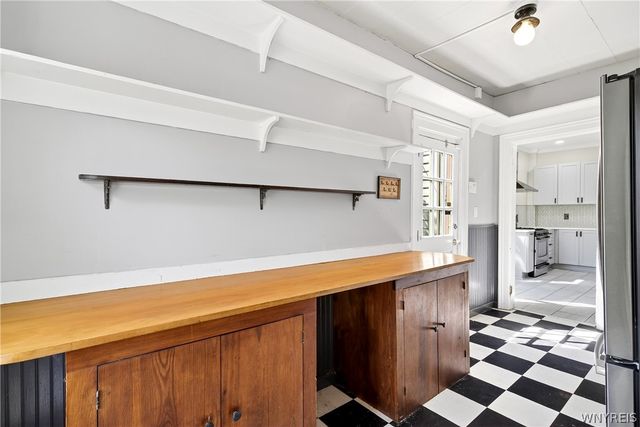 107 College Street, Buffalo, NY 14201