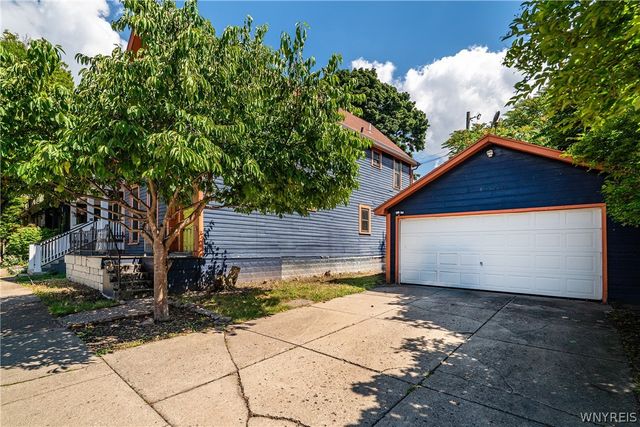 107 College Street, Buffalo, NY 14201