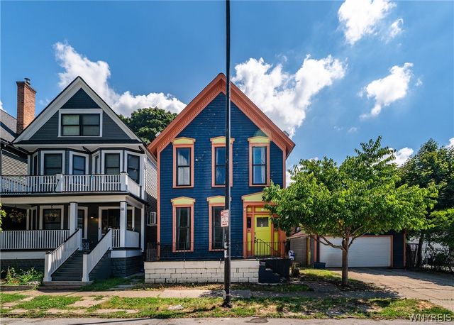 107 College Street, Buffalo, NY 14201