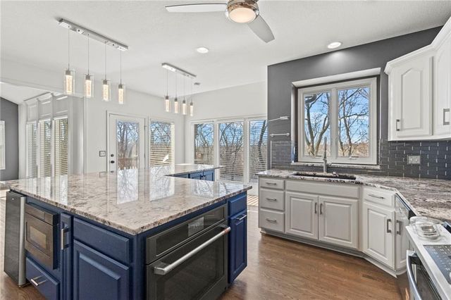 9708 N Laurel Avenue, Kansas City, MO 64157