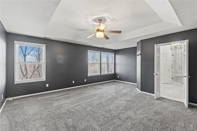 9708 N Laurel Avenue, Kansas City, MO 64157