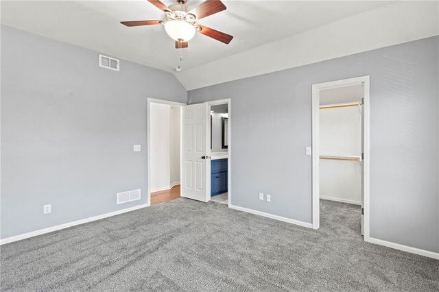 9708 N Laurel Avenue, Kansas City, MO 64157