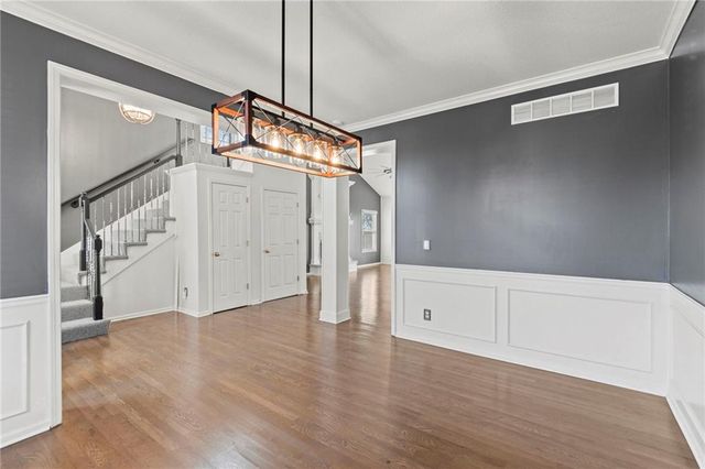 9708 N Laurel Avenue, Kansas City, MO 64157