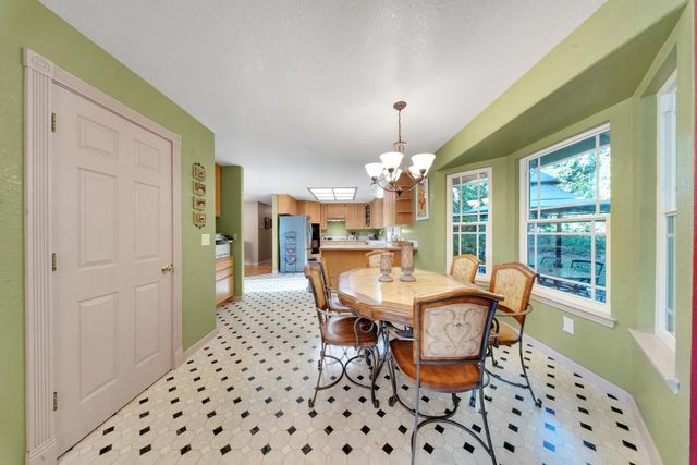 12546 Quail Meadow Dr, Auburn, CA 95603