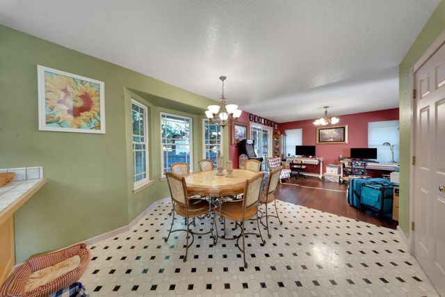 12546 Quail Meadow Dr, Auburn, CA 95603