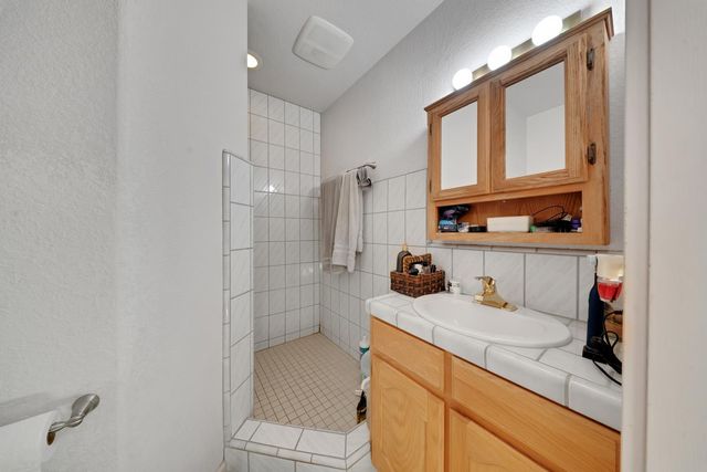 12546 Quail Meadow Dr, Auburn, CA 95603