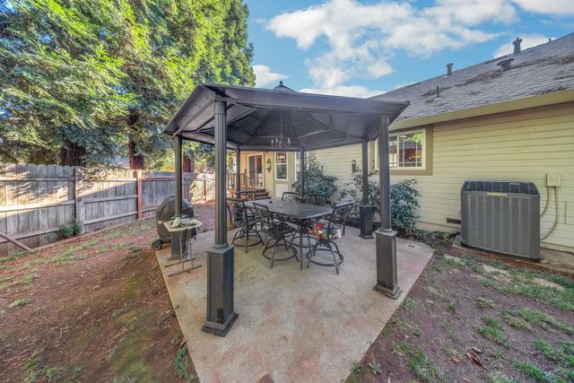 12546 Quail Meadow Dr, Auburn, CA 95603