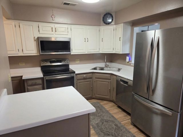 416 S Dee Road 0, Park Ridge, IL 60068