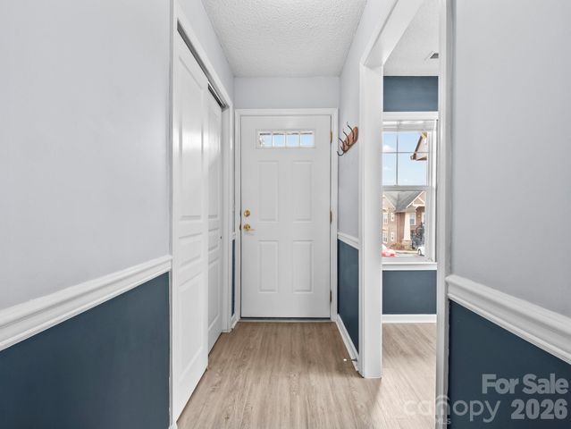 1002 Deermouse Way, Hendersonville, NC 28792