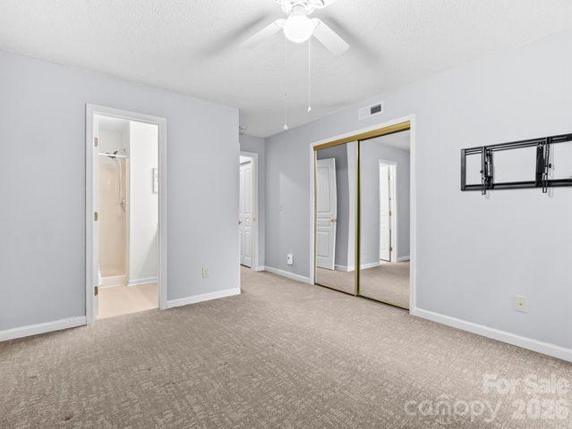 1002 Deermouse Way, Hendersonville, NC 28792