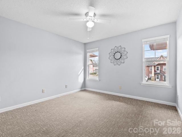 1002 Deermouse Way, Hendersonville, NC 28792