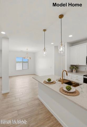5553 S Swires Road, Tucson, AZ 85746