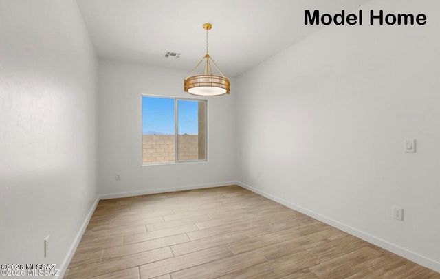 5553 S Swires Road, Tucson, AZ 85746
