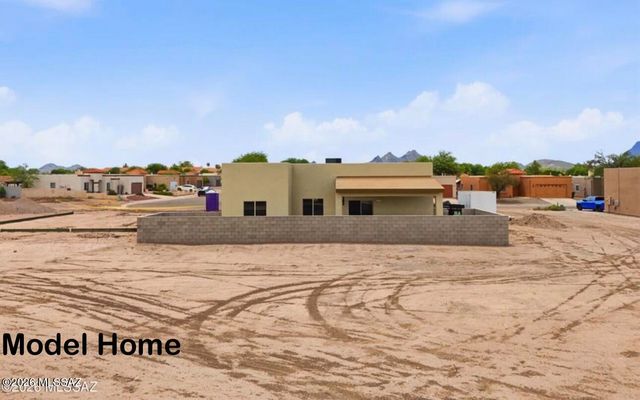 5553 S Swires Road, Tucson, AZ 85746