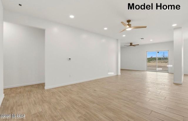 5553 S Swires Road, Tucson, AZ 85746