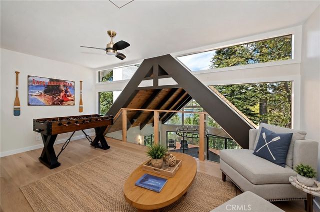 359 John Muir Road, Lake Arrowhead, CA 92352
